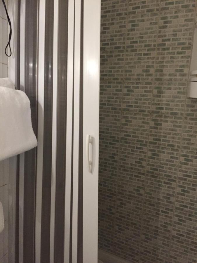 Apartamento La Residenza Napoli Short Let Monolocale Standard Via Chiaia 82 Napoli Exterior foto