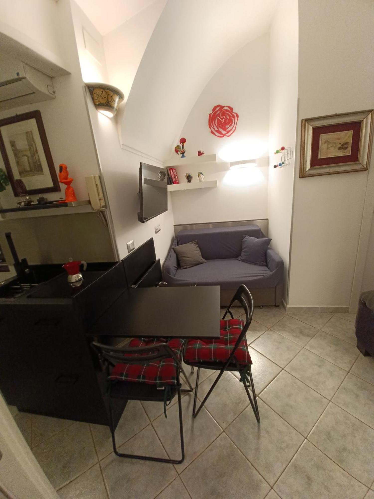 Apartamento La Residenza Napoli Short Let Monolocale Standard Via Chiaia 82 Napoli Exterior foto
